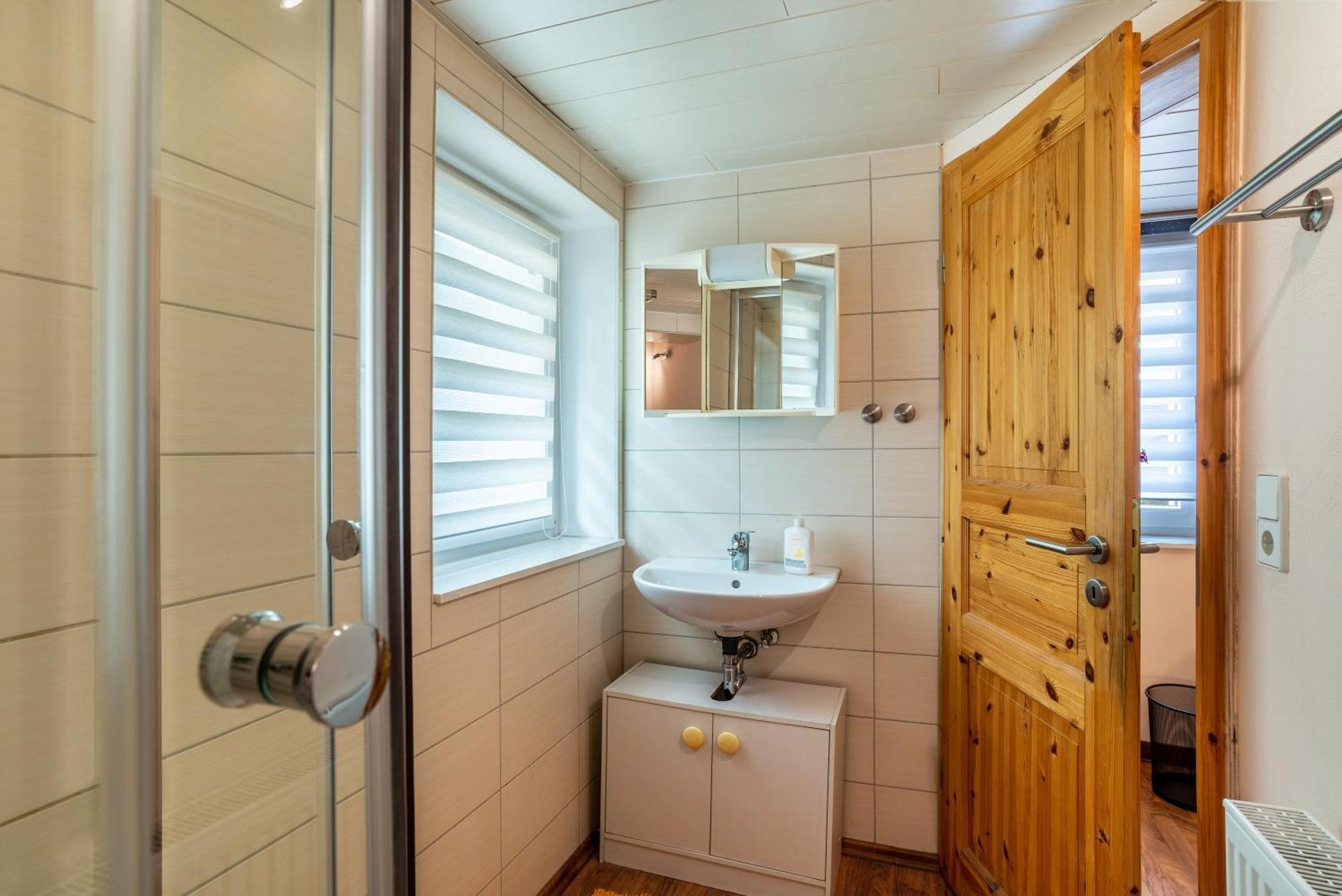 Ferienwohnung Blaues Haus Ubstadt-Weiher Exteriör bild