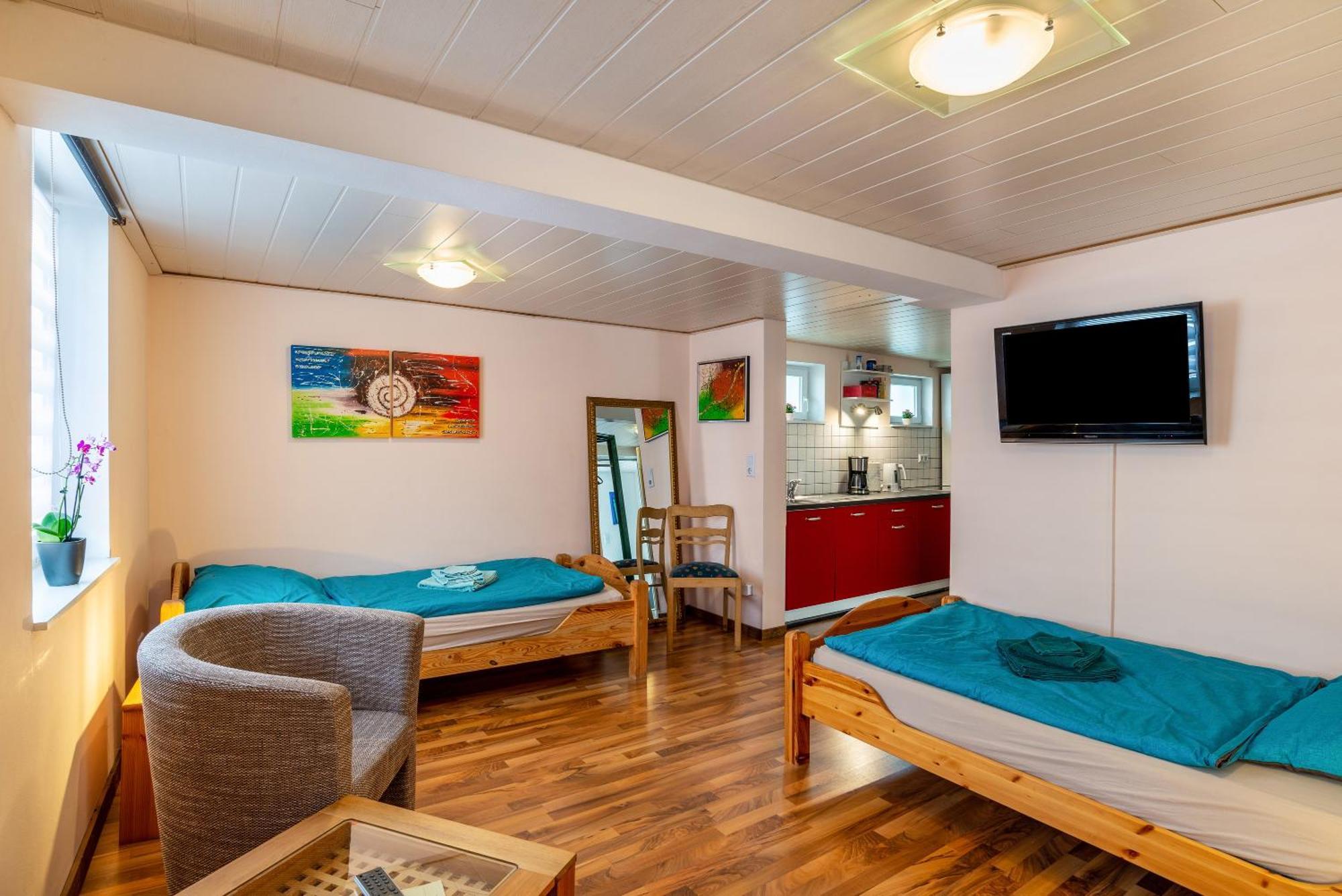 Ferienwohnung Blaues Haus Ubstadt-Weiher Exteriör bild