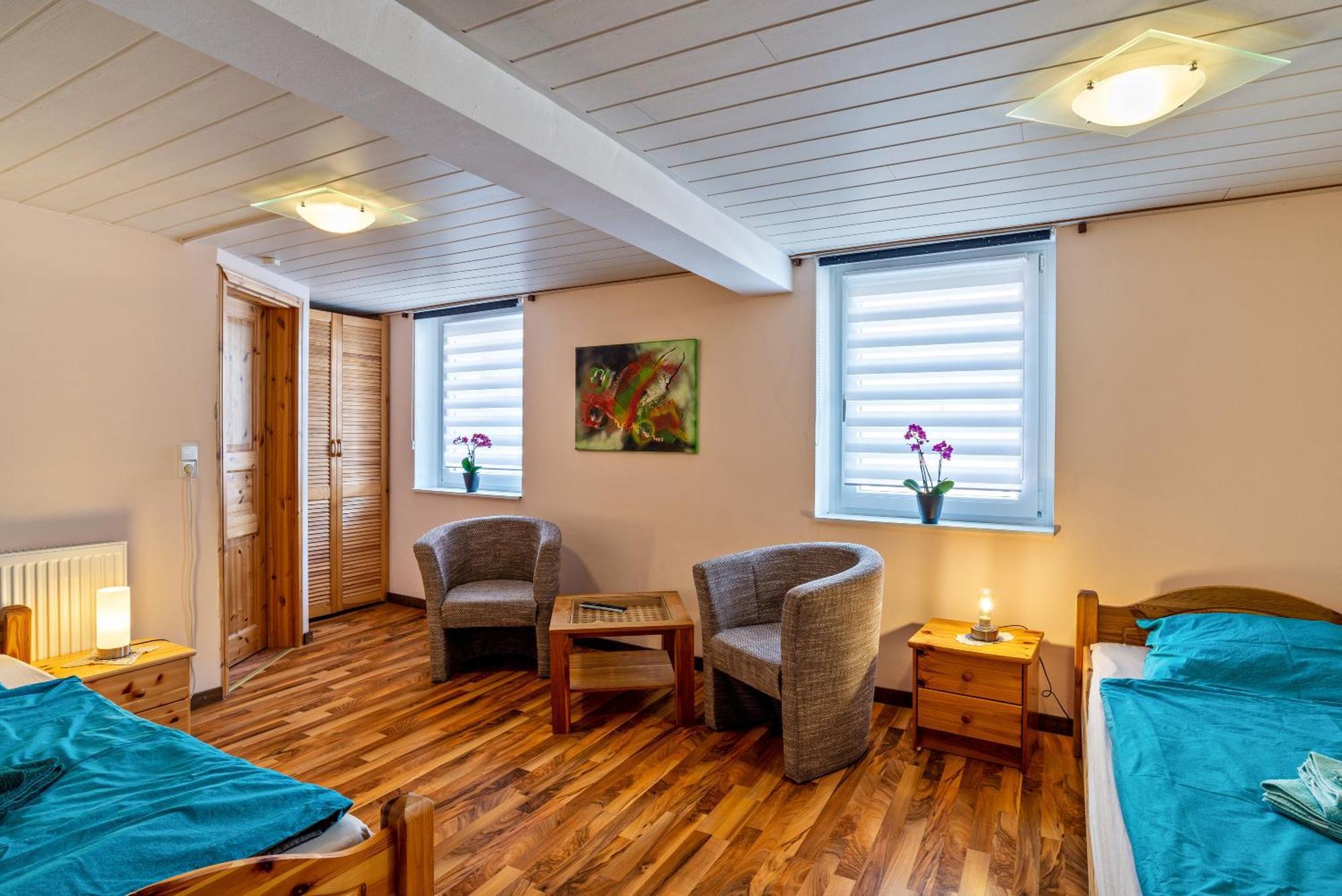 Ferienwohnung Blaues Haus Ubstadt-Weiher Exteriör bild