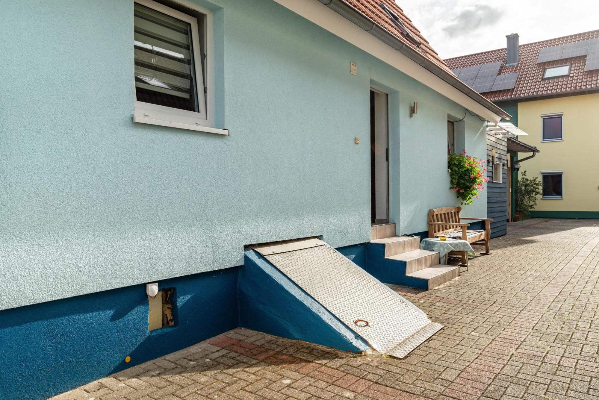Ferienwohnung Blaues Haus Ubstadt-Weiher Exteriör bild